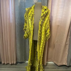 Beautiful cardigan with fringe detail